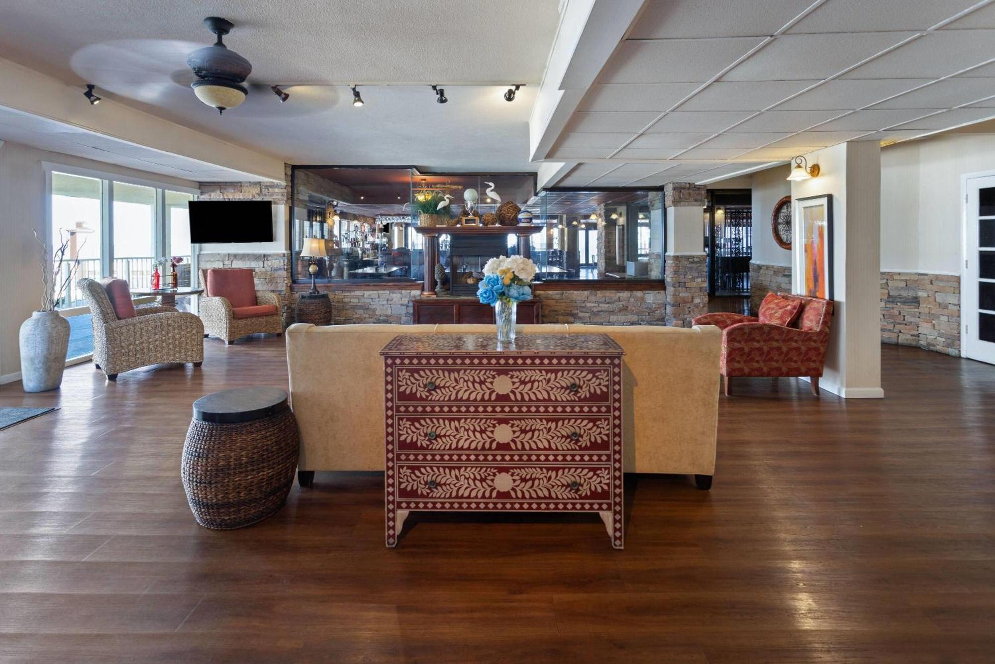Howard Johnson Plaza By Wyndham Ocean City Oceanfront Exterior foto